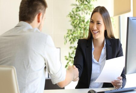 How are Chief People Officers different than HR Professionals?