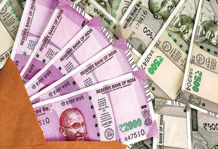 Govt Raises 1.10 Lakh Crore in Covid-Hit FY21 Against 77,052 Crore in FY20: Fundraising Via Public, Rights Issues Up 42%