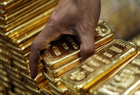 India's gold imports zoomed 677 percent in May, highest year-on-year surge, states Report