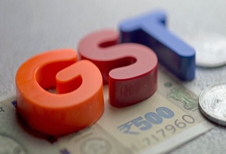 GST mop-up tops Rs 1 lakh crore for the 8th month in a row 