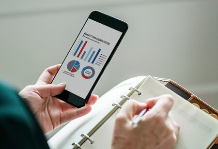 Apple iOS 17.4 Update Streamlines Financial Monitoring