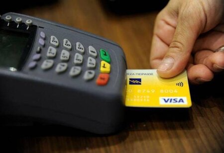 Credit card transaction value falls by 1 lakh crore owing to the pandemic 