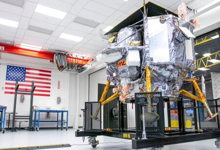 Critical Fuel Loss Puts Historic US Moon Expedition in Jeopardy