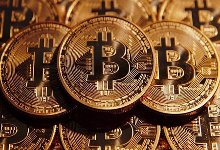 Bitcoin drops after report that Binance under US probe and Tesla move