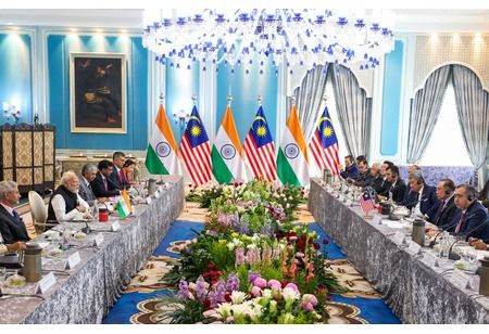 Modi’s Malaysia Visit Boosts Ties from Security to Semiconductors