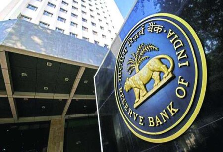 RBI Relaxes Dividend Payout Norms and Allows Commercial Banks to Pay up to 50 percent