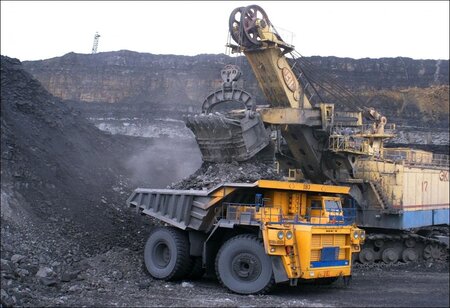 Adani's Australian arm strikes Coal at Carmichael project 