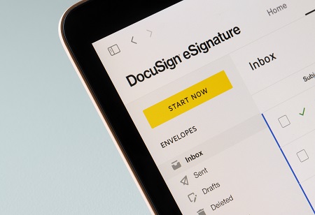 5 Reasons Finance Service Professionals Use Electronic Signatures