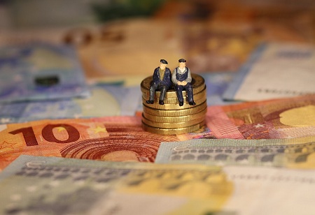 Realistic Ways to Start Saving Money for an Easier Retirement