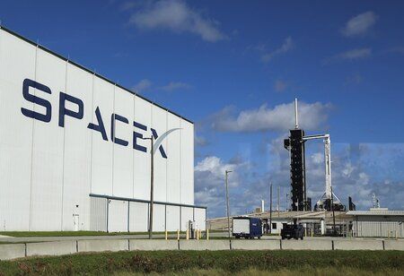 Saudi Arabia Teams Up with SpaceX to Explore Eye Microbiome in Space