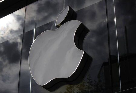 Apple Unveils its New Open Source AI Models, which Operate On-device Instead of Cloud