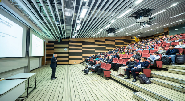 Top Reasons Why You Should Invite an Inspirational Speaker to Your Company Gathering