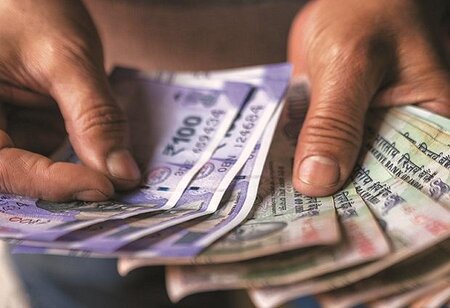 Rupee closes 6 paise lower at 72.43 against US dollar